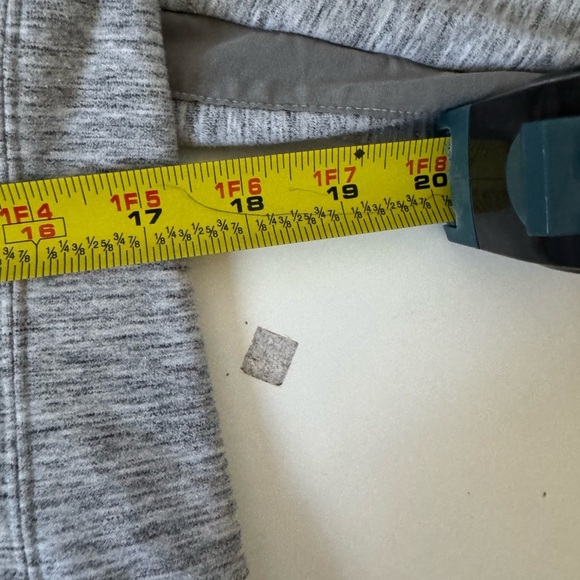 Athleta Medium Fitted Victory Hoodie Grey Heather Sweatshirt Workout Jacket - Picture 13 of 15